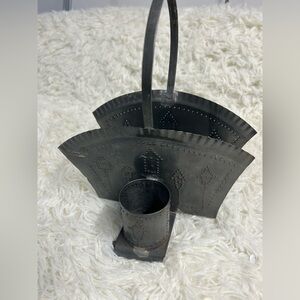 Decorative Black Metal Napkin/ salt & Pepper Storage Basket